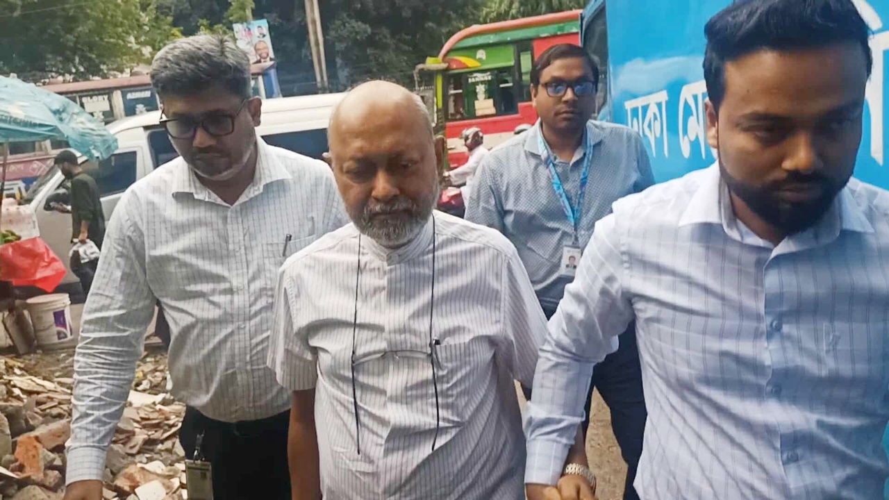 উন্নয়ন কাজের অর্থ আত্মসাৎ: কলিমুল্লাহসহ পাঁচজনের দেশত্যাগে নিষেধাজ্ঞা